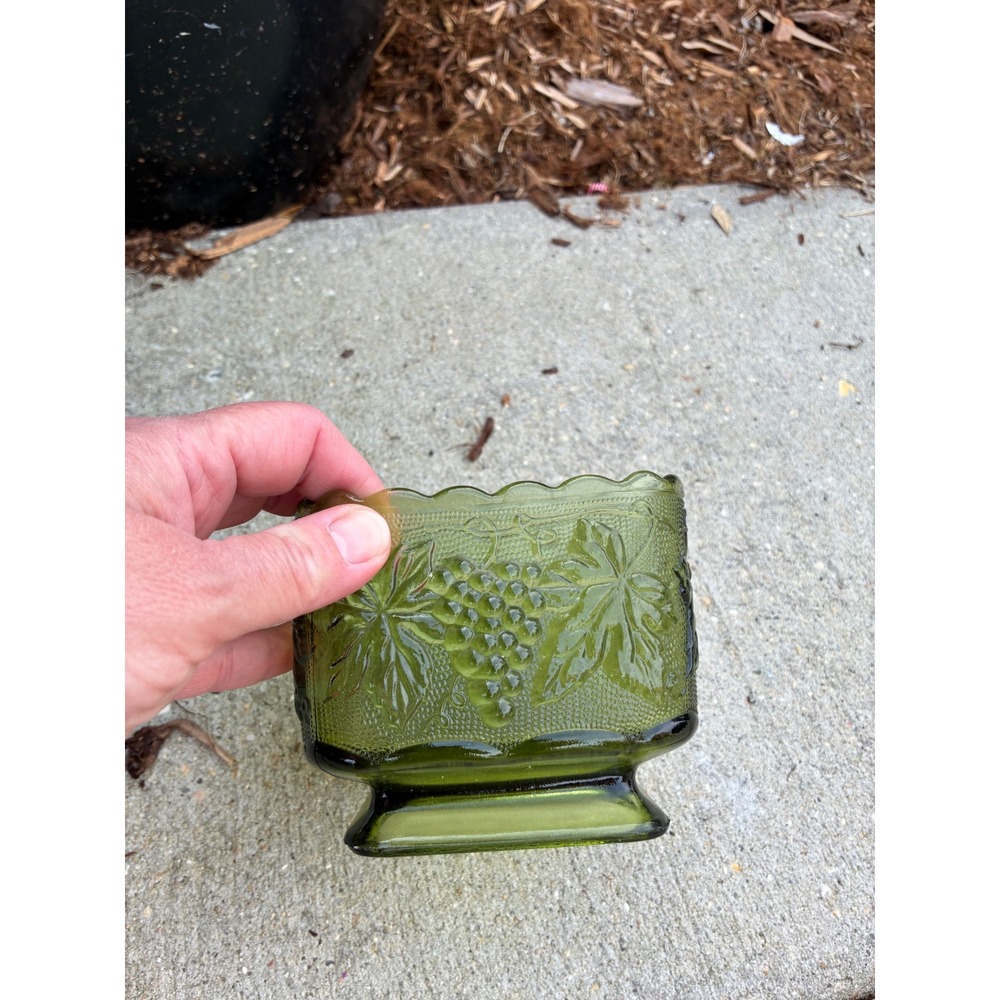 Vintage Green Pressed Glass Grape Harvest Footed Planter Scalloped Candy Dish